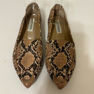 Steve Madden Feather-S tan brown snakeskin slip-on shoes size 6 M